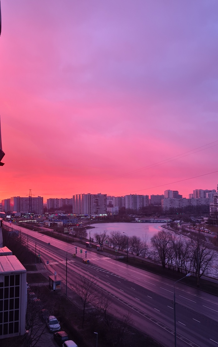 Доброе утро! Сегодня в Москве будет пасмурно