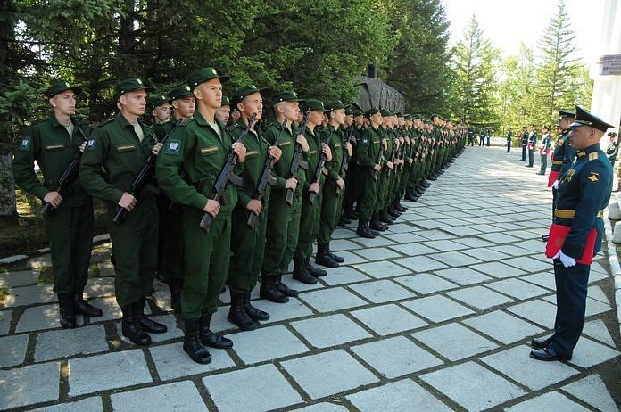 6 августа – День железнодорожных войск